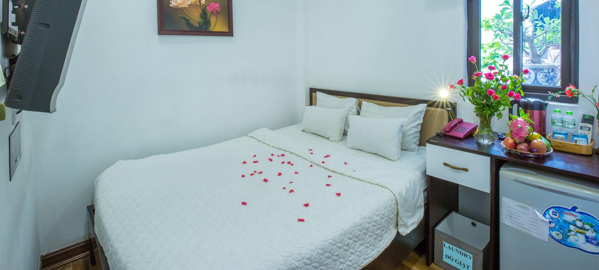 Tung Trang Hotel Hanoi Exterior photo